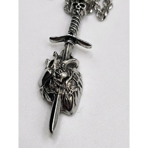 New Without Tags Heart Stabbed By Sword Nacklace 17in chain 2 in pendant - Picture 11 of 12